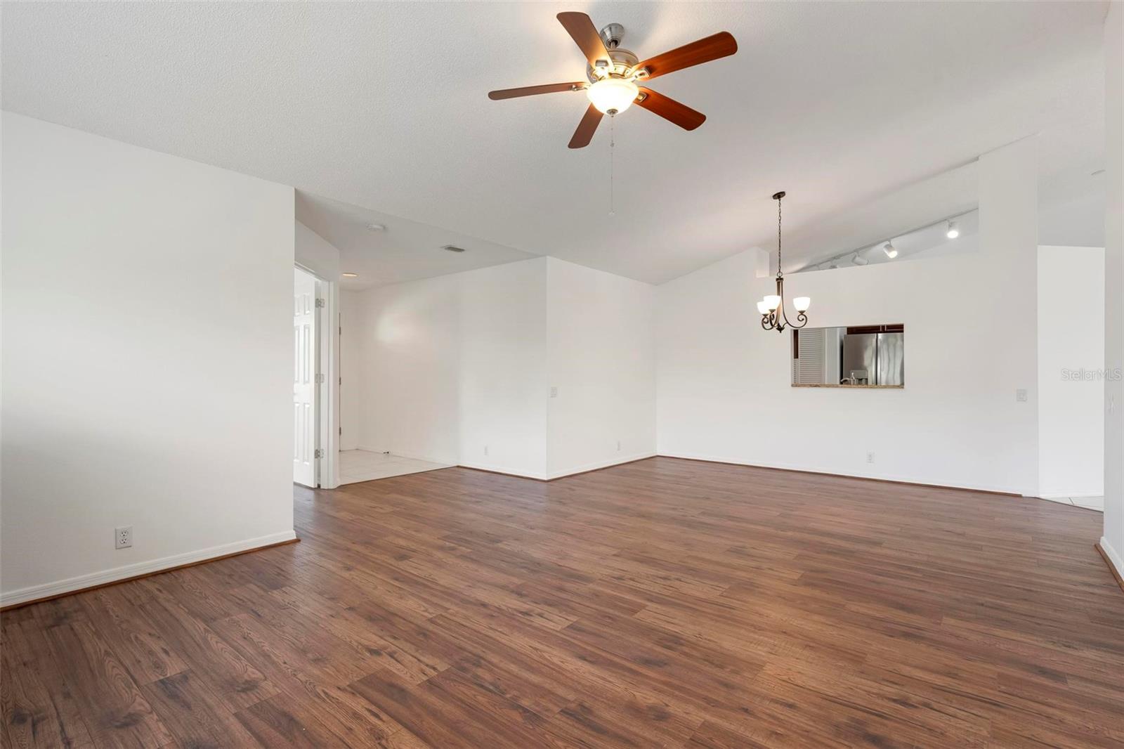 5368 KELLY DR #17 — photo 5