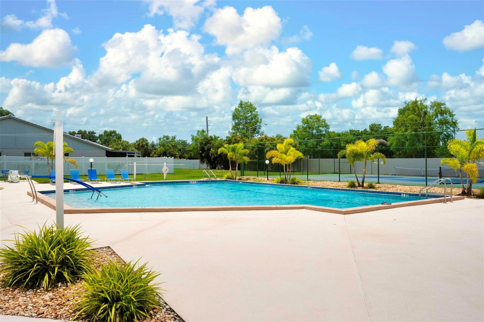 5368 KELLY DR #17 — photo 32