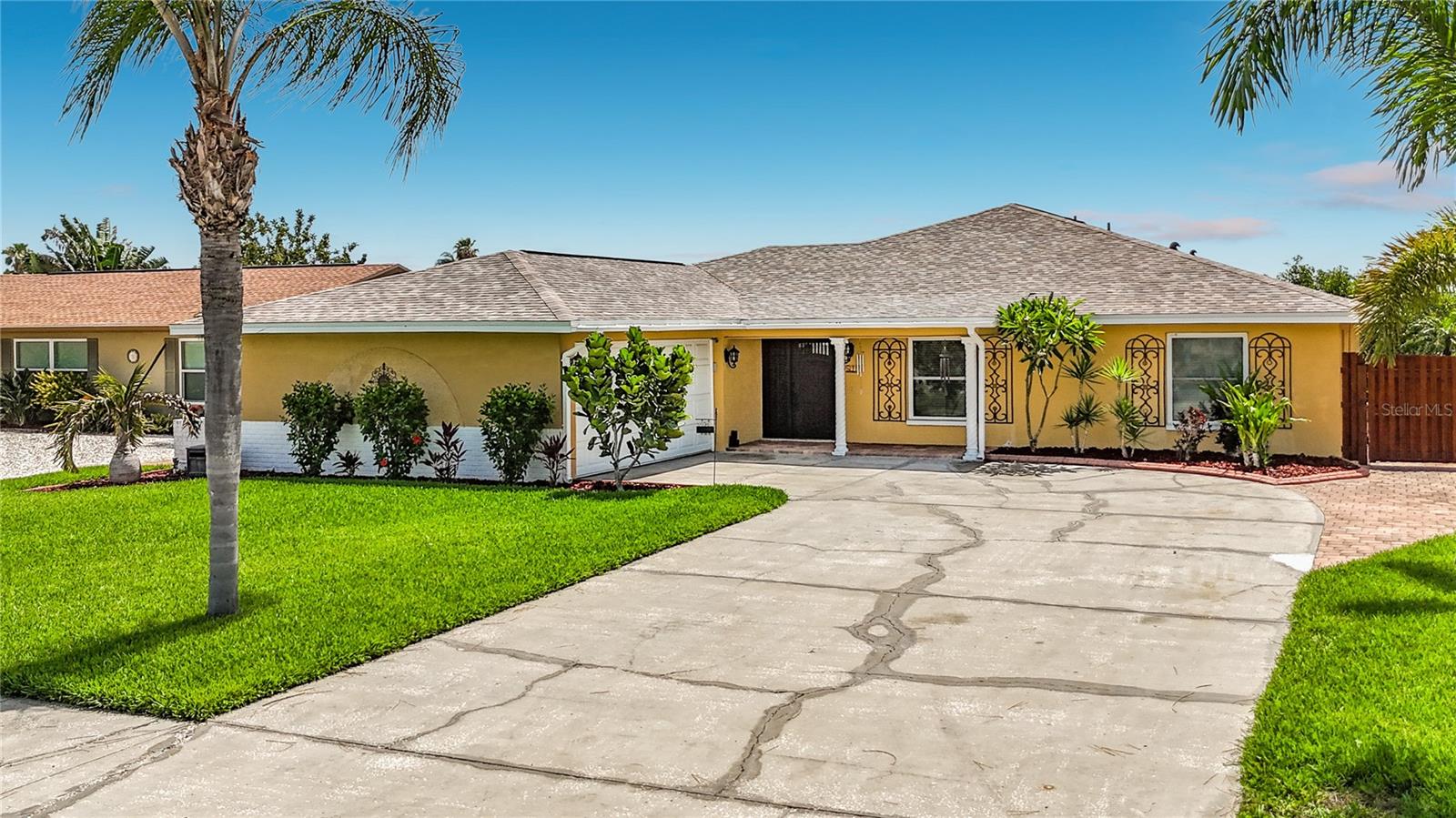 6517 SOLITAIRE PALM WAY — photo 5