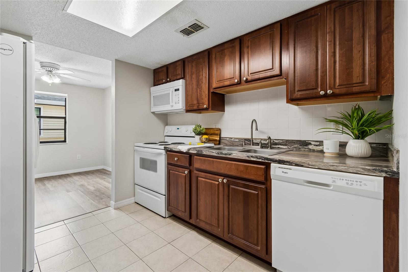 133 SABAL CT #G — photo 18