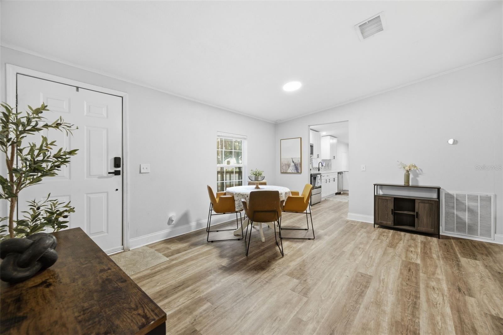 5203 N MENDENHALL DR — photo 15