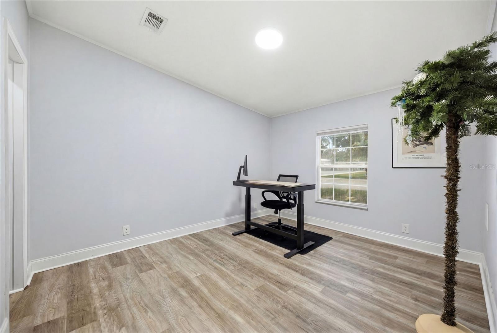5203 N MENDENHALL DR — photo 18