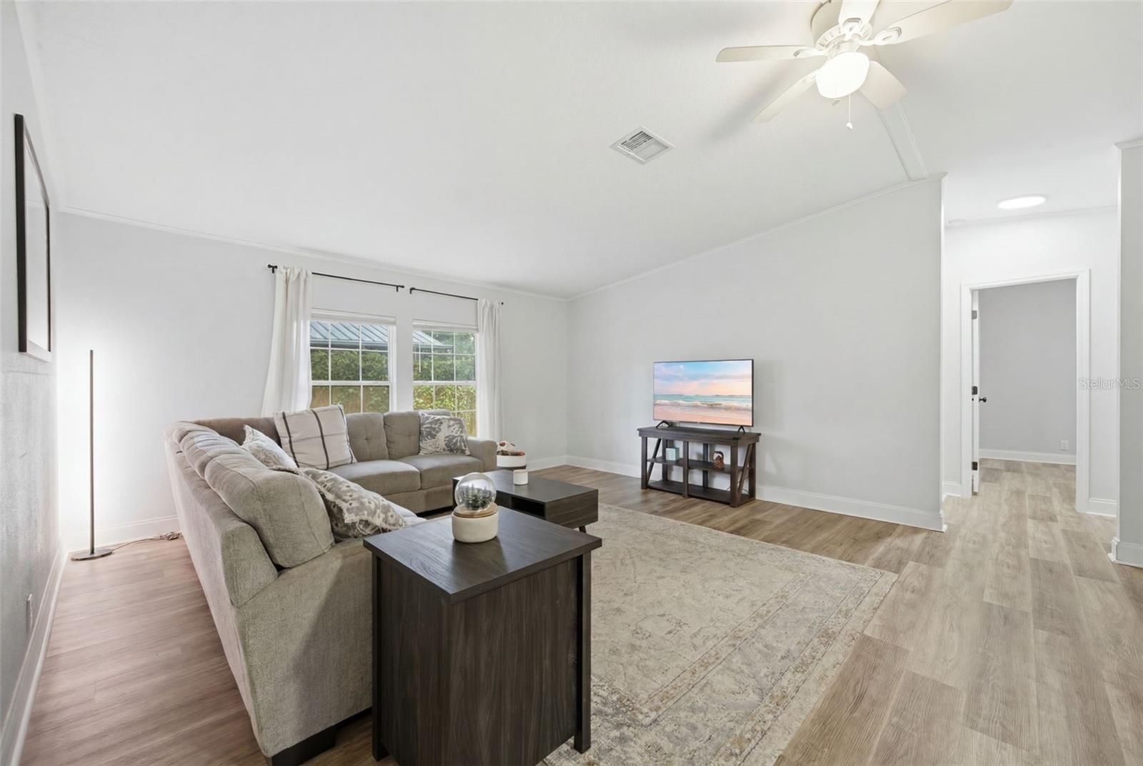 5203 N MENDENHALL DR — photo 6