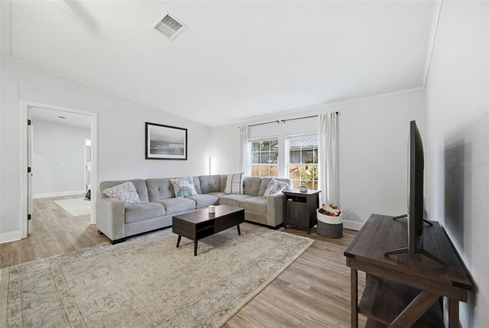 5203 N MENDENHALL DR — photo 7