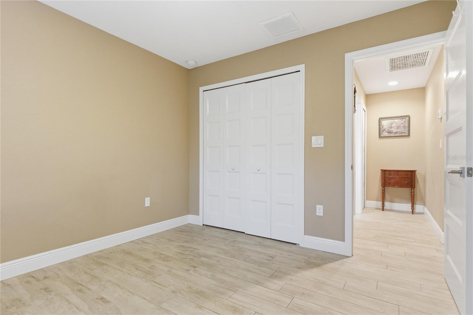 3018 BARRY RD — photo 21