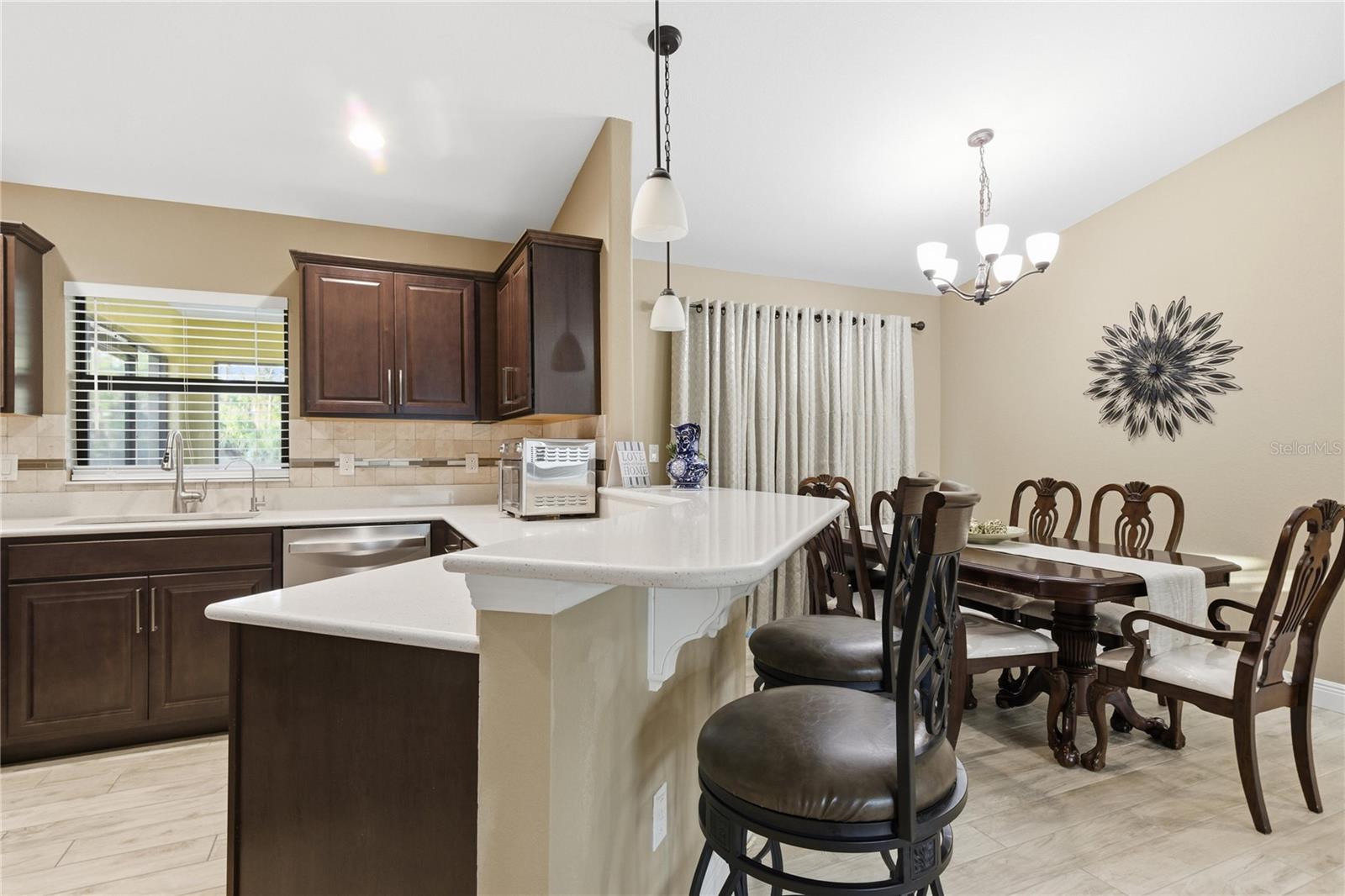 3018 BARRY RD — photo 10