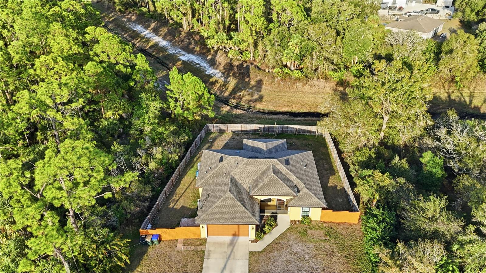 3018 BARRY RD — photo 3
