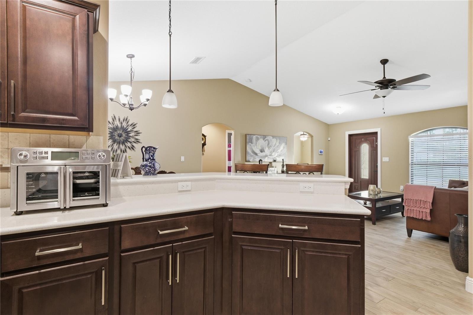 3018 BARRY RD — photo 13