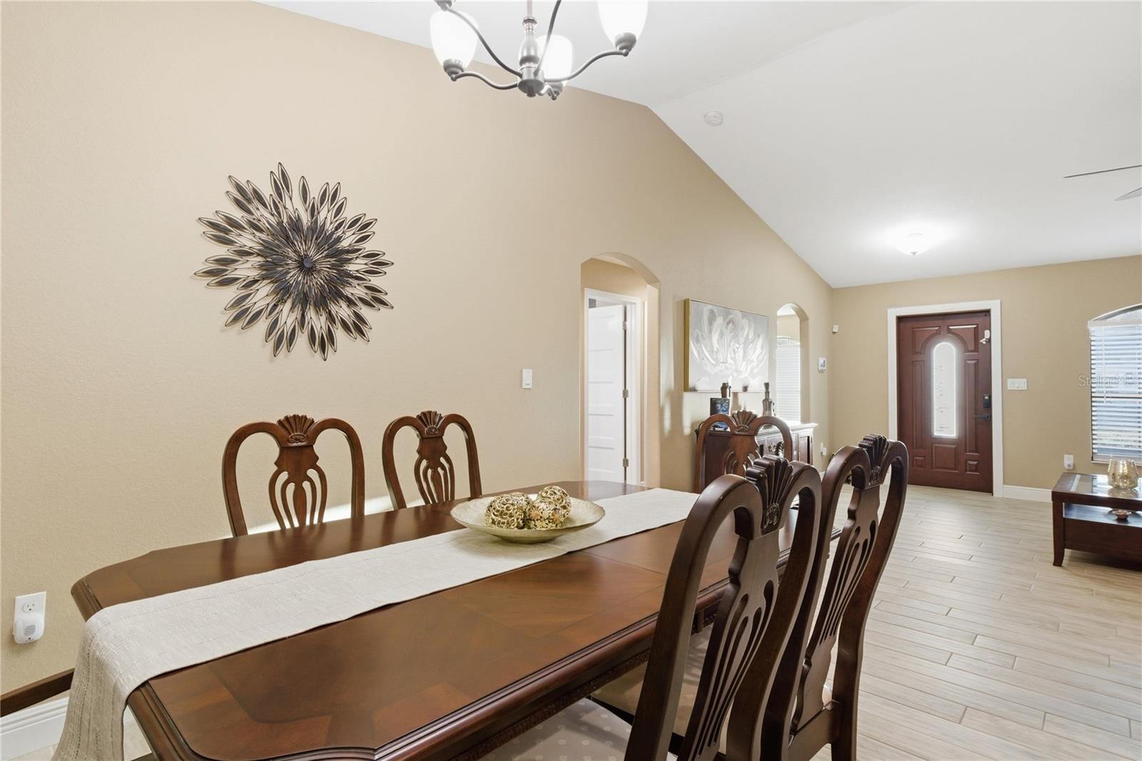 3018 BARRY RD — photo 8