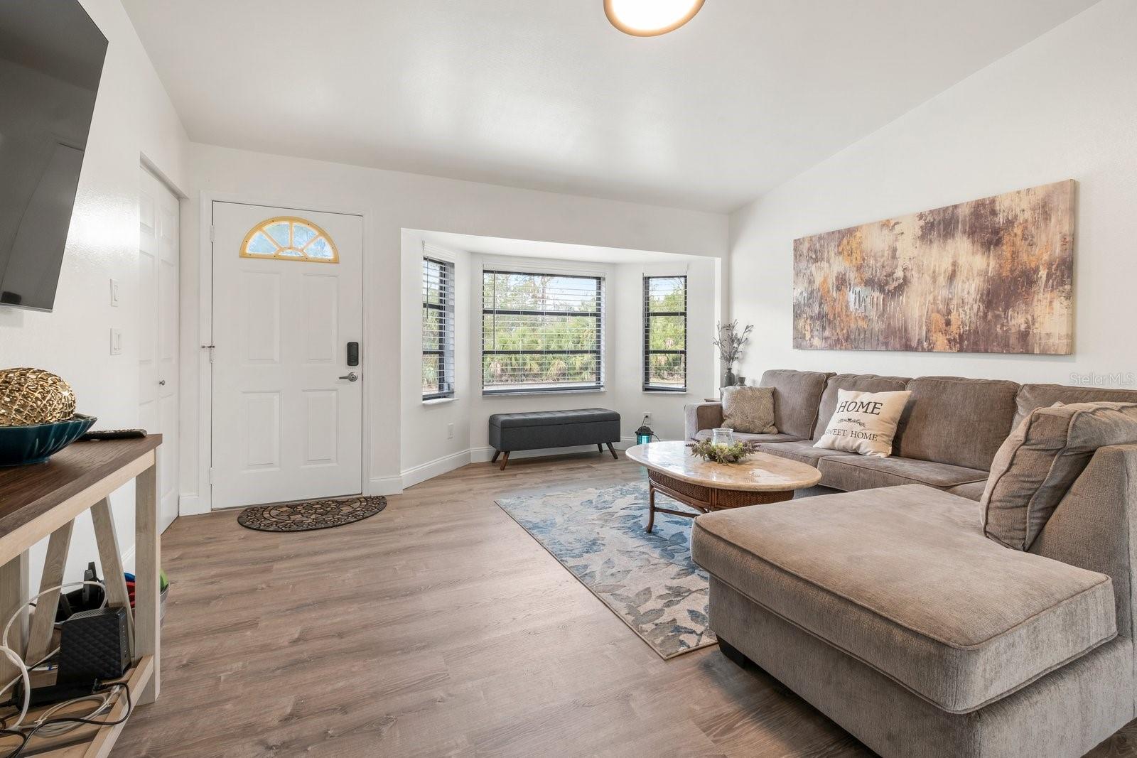 9080 CALOOSA DR — photo 4