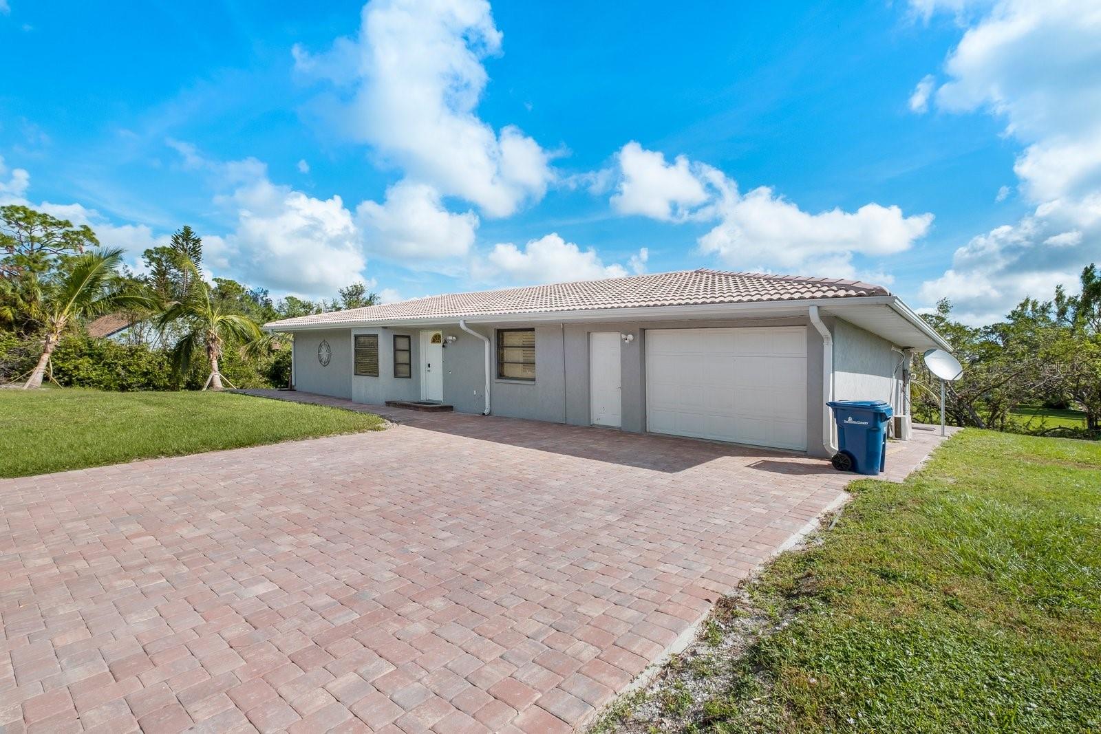 9080 CALOOSA DR — photo 2