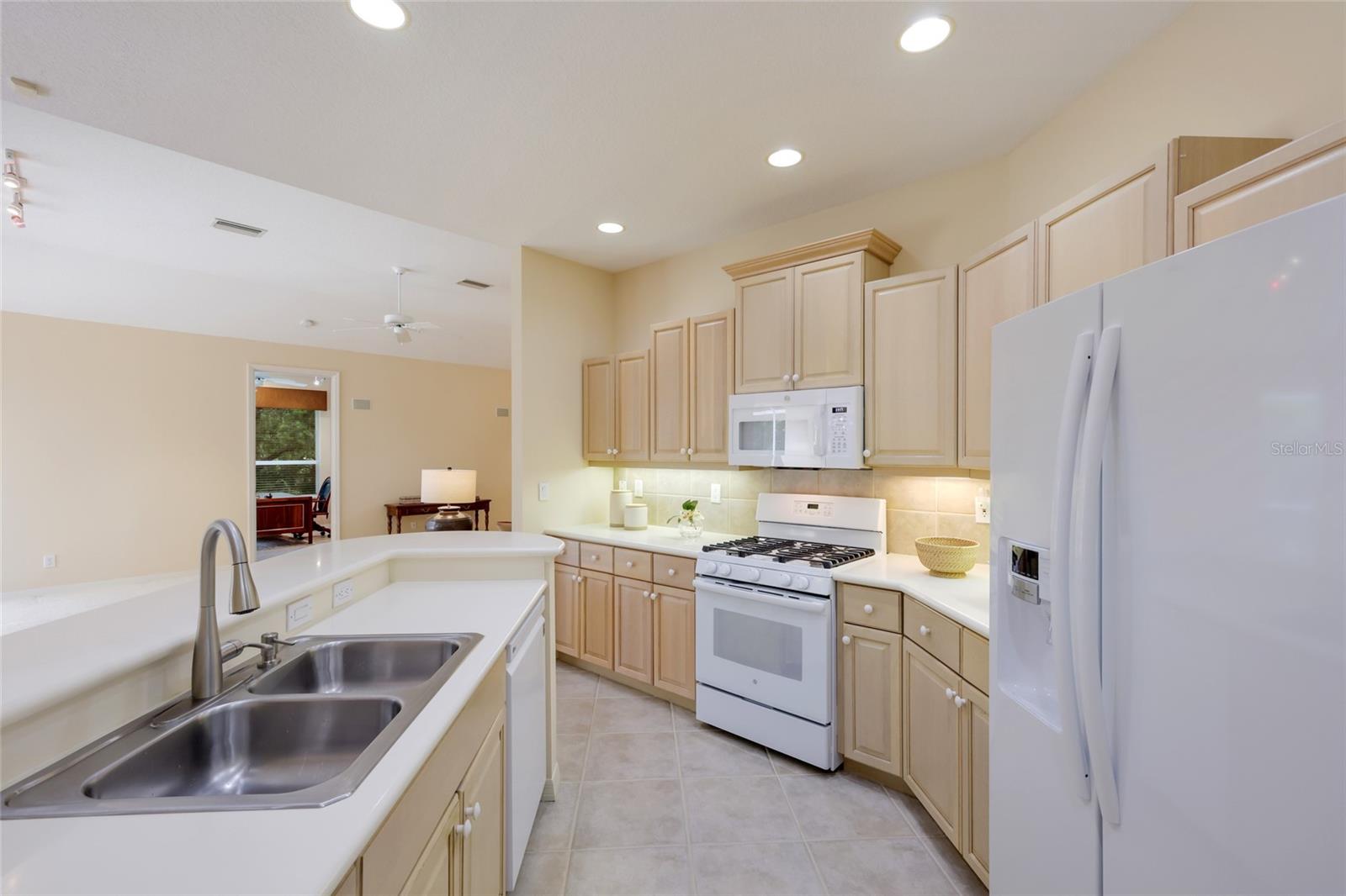 8005 WATERVIEW BLVD — photo 13