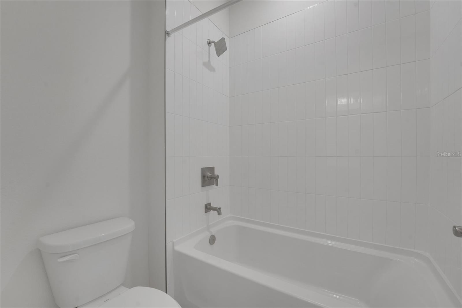 7831 GLEN LILY PL — photo 38