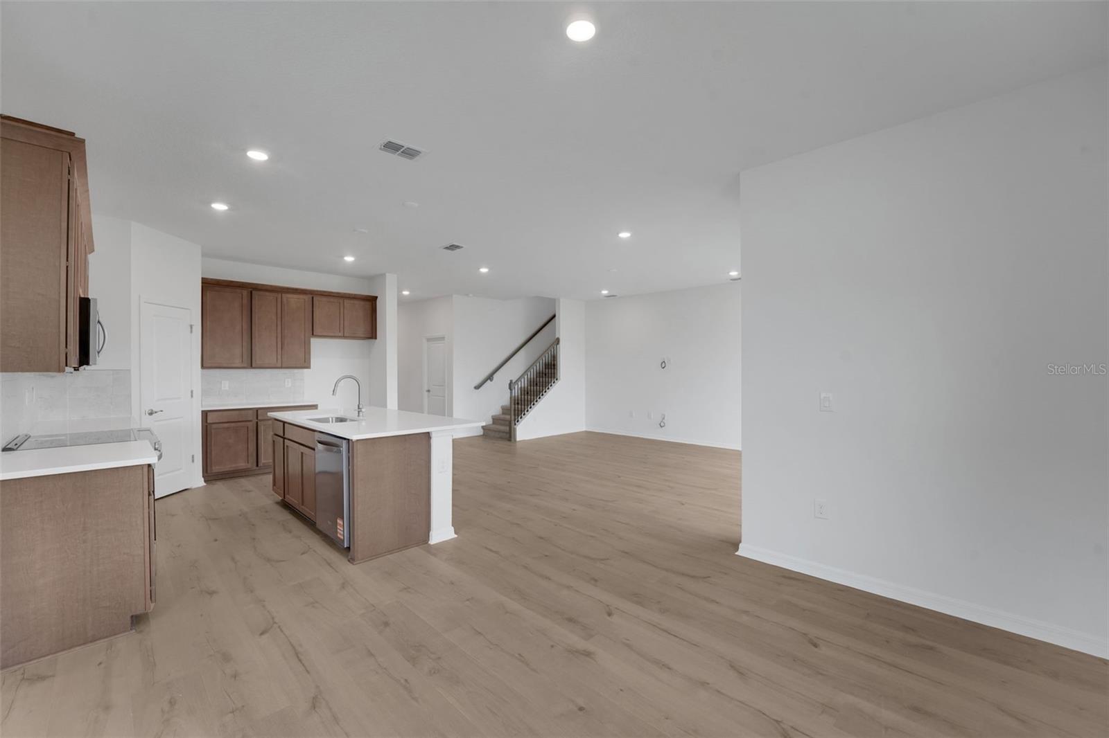 7831 GLEN LILY PL — photo 7