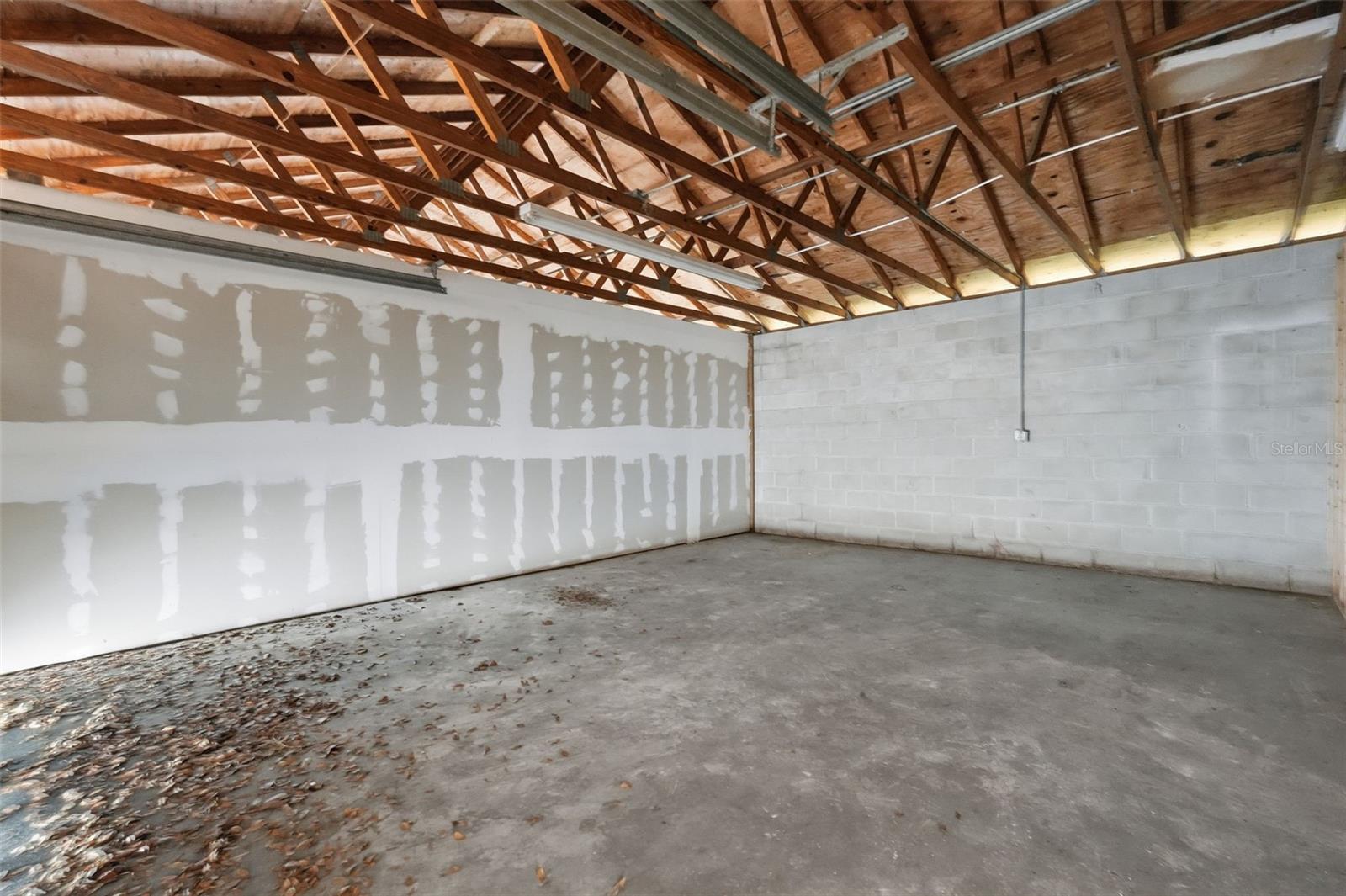 832 S PARSONS AVE — photo 64