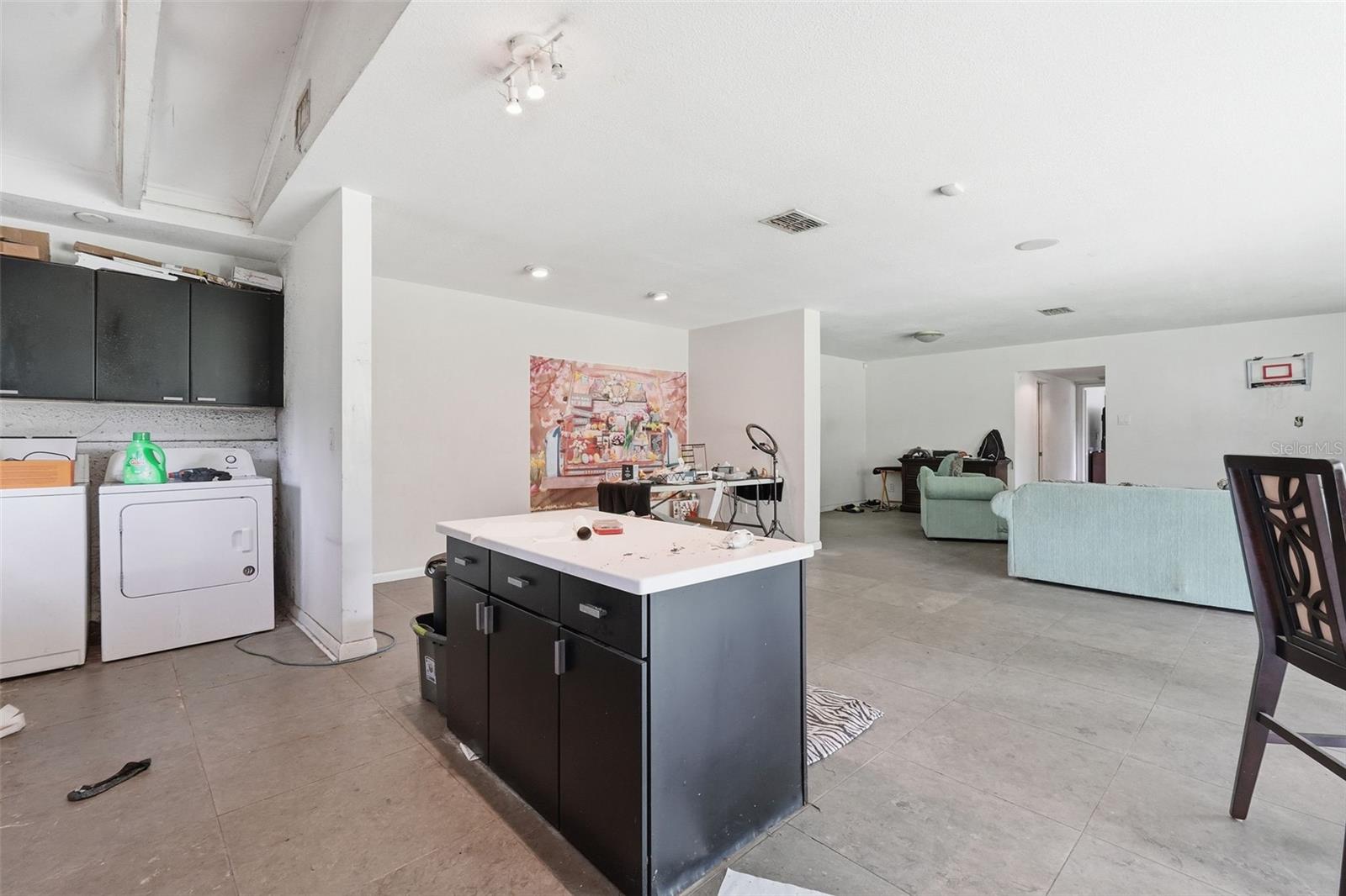 832 S PARSONS AVE — photo 27