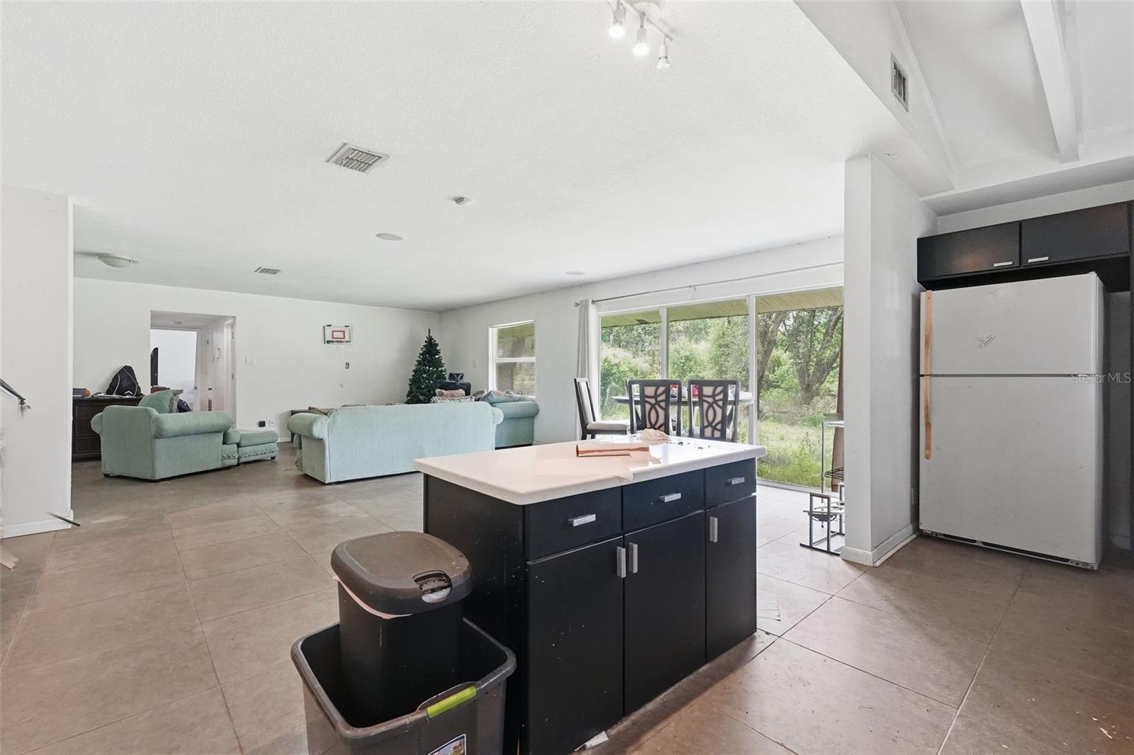 832 S PARSONS AVE — photo 28