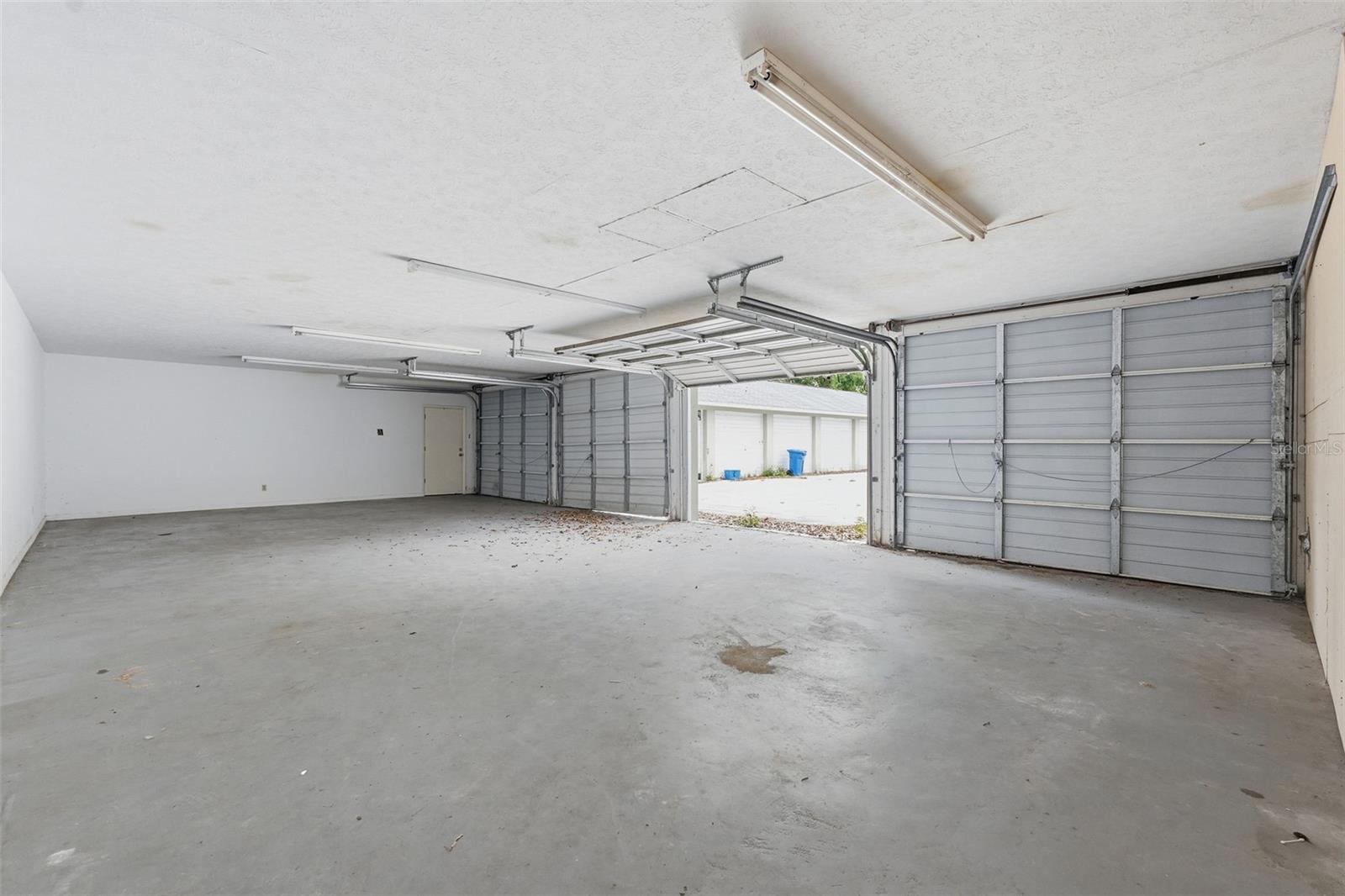 832 S PARSONS AVE — photo 66
