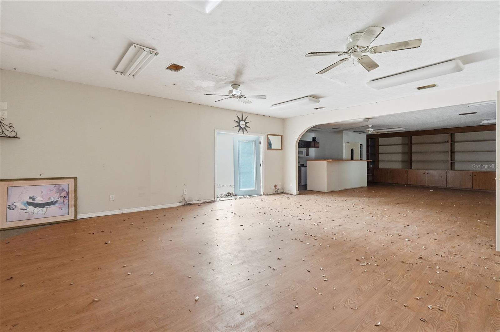 832 S PARSONS AVE — photo 52