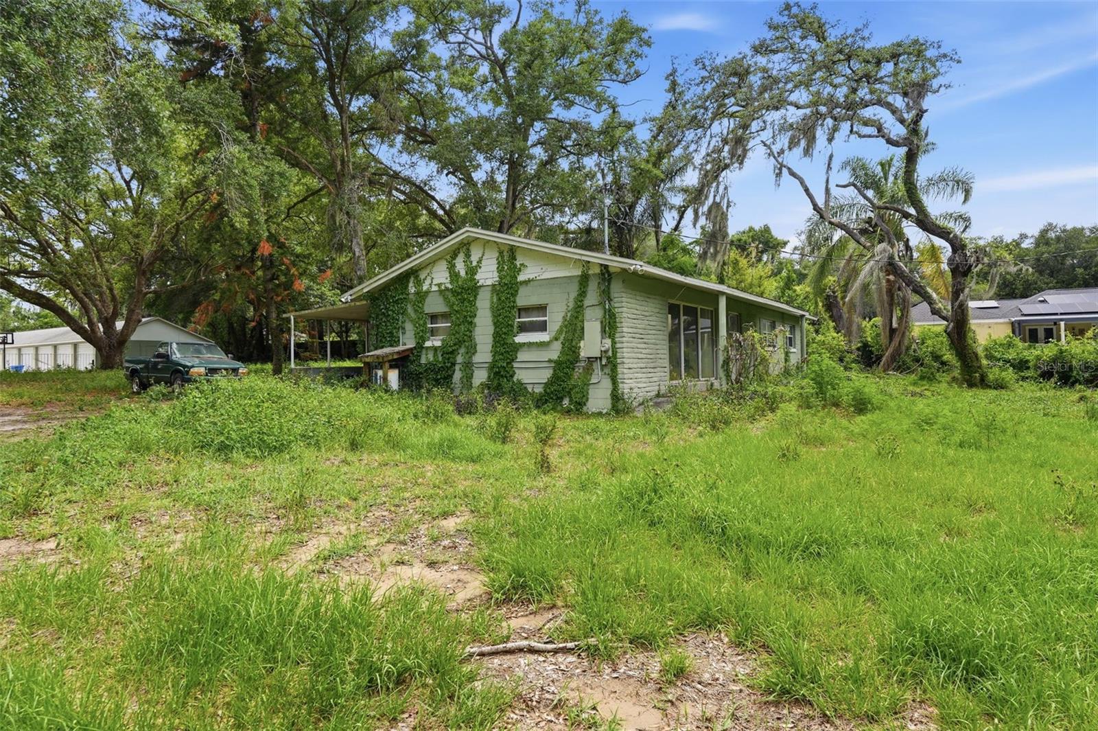 832 S PARSONS AVE — photo 44