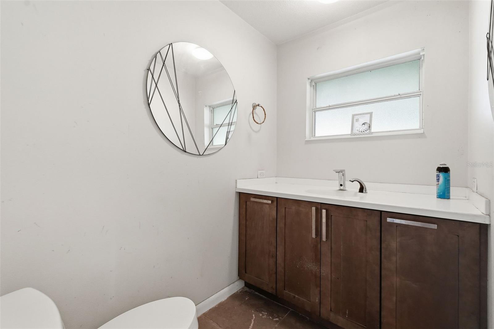 832 S PARSONS AVE — photo 42