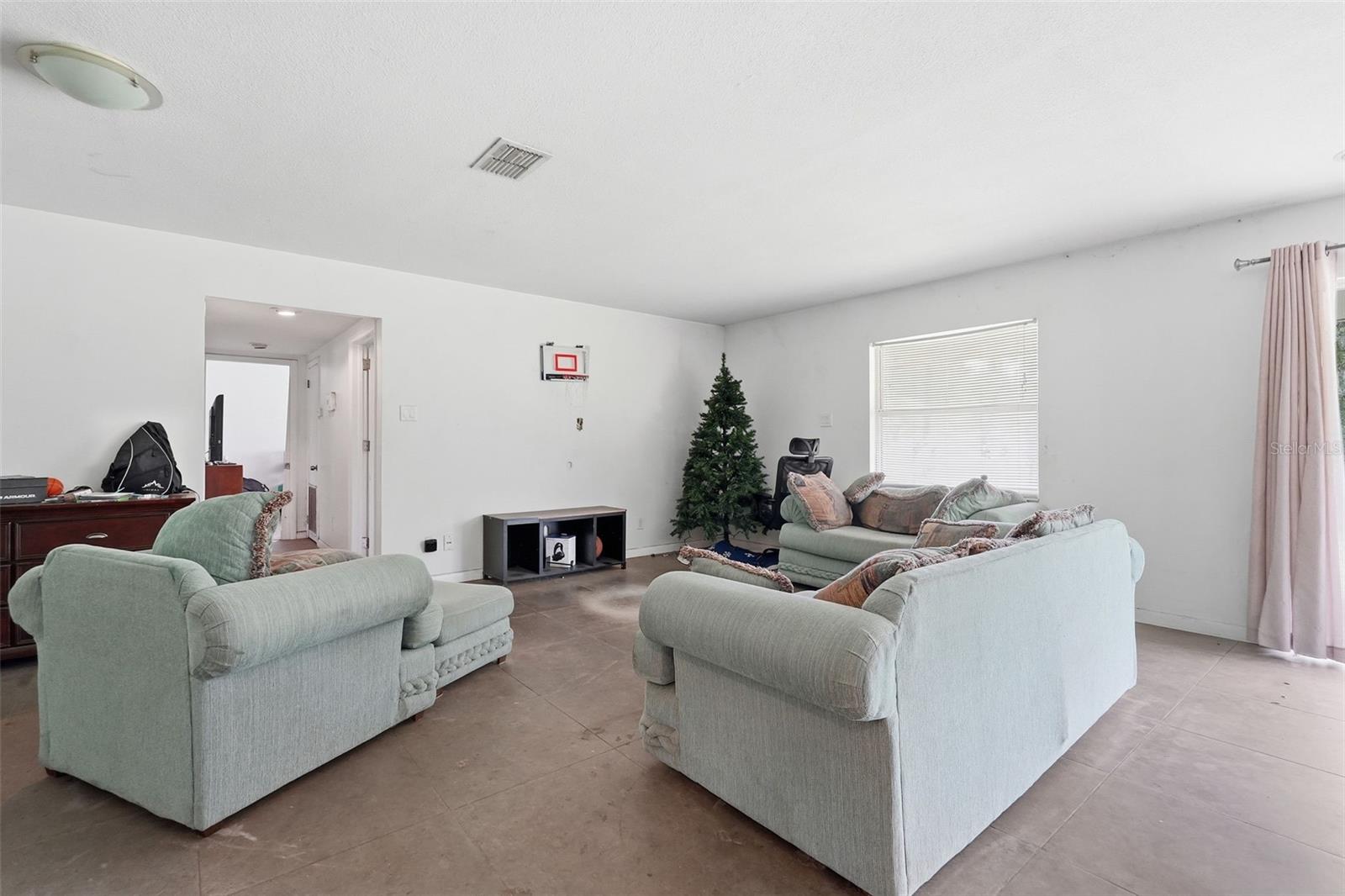 832 S PARSONS AVE — photo 9