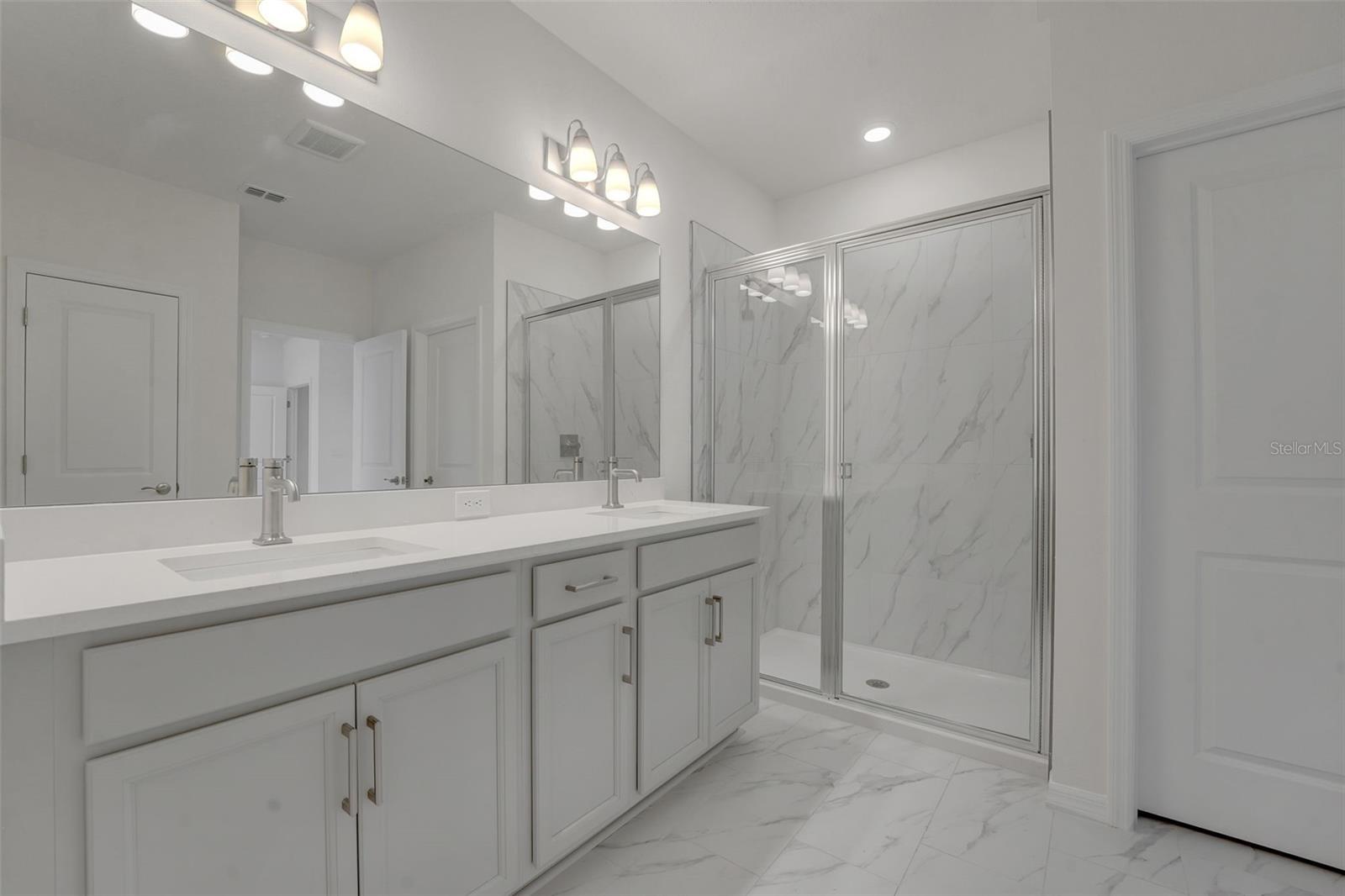 7819 GLEN LILY PL — photo 32