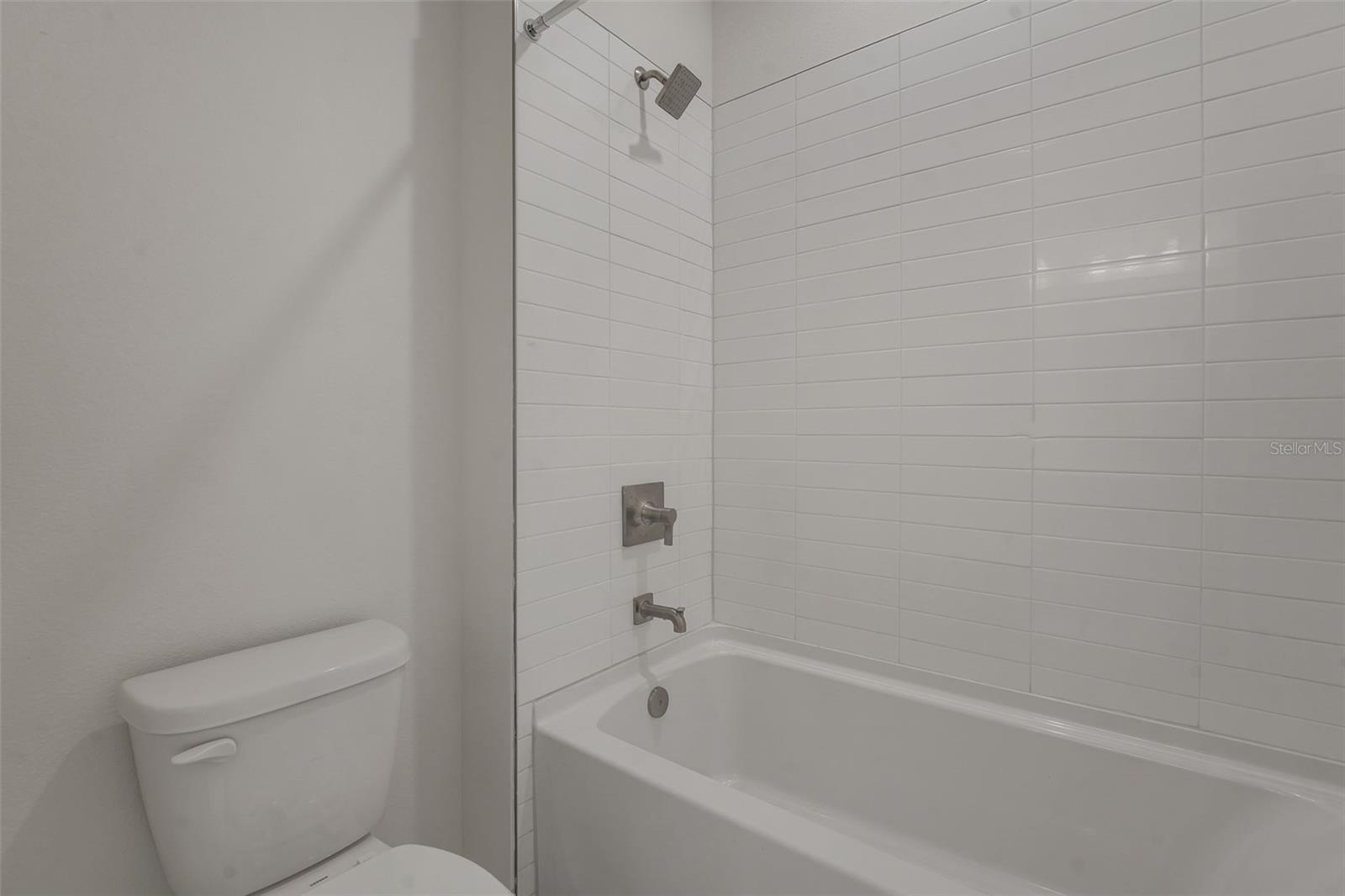 7819 GLEN LILY PL — photo 40