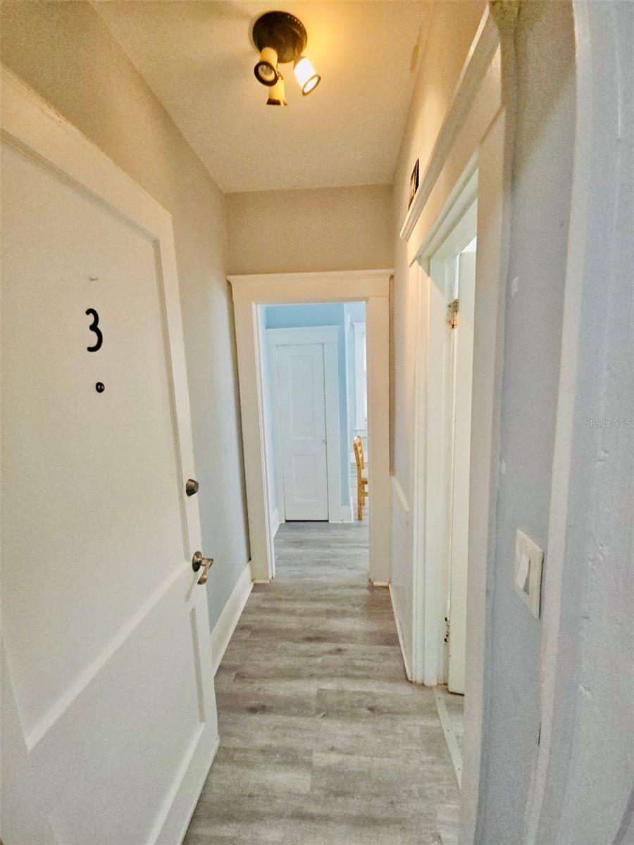 2301 N JEFFERSON ST #Apt 3 — photo 4