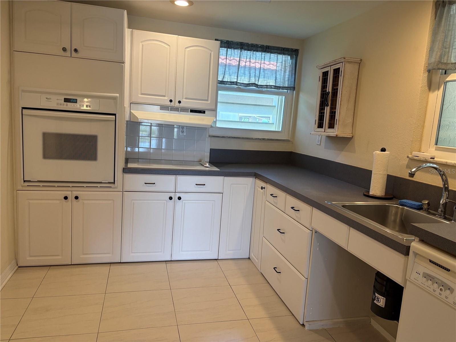 7907 SAILBOAT KEY BLVD S #105 — photo 5