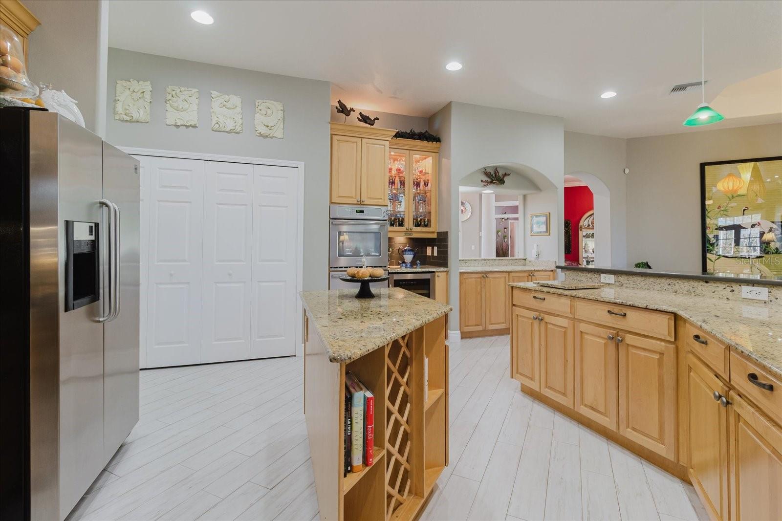 13510 WESTSHIRE DR — photo 28