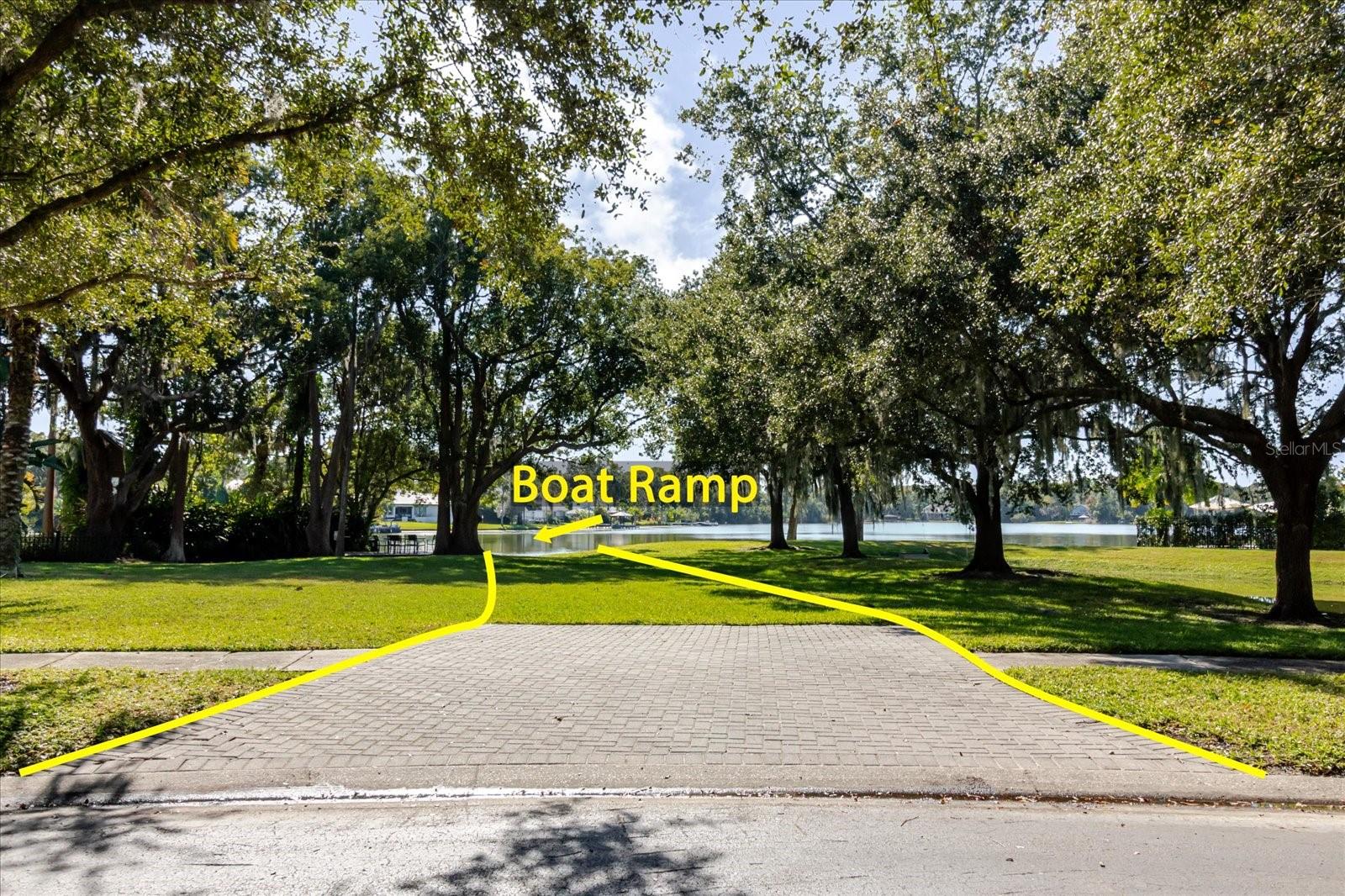 13510 WESTSHIRE DR — photo 4