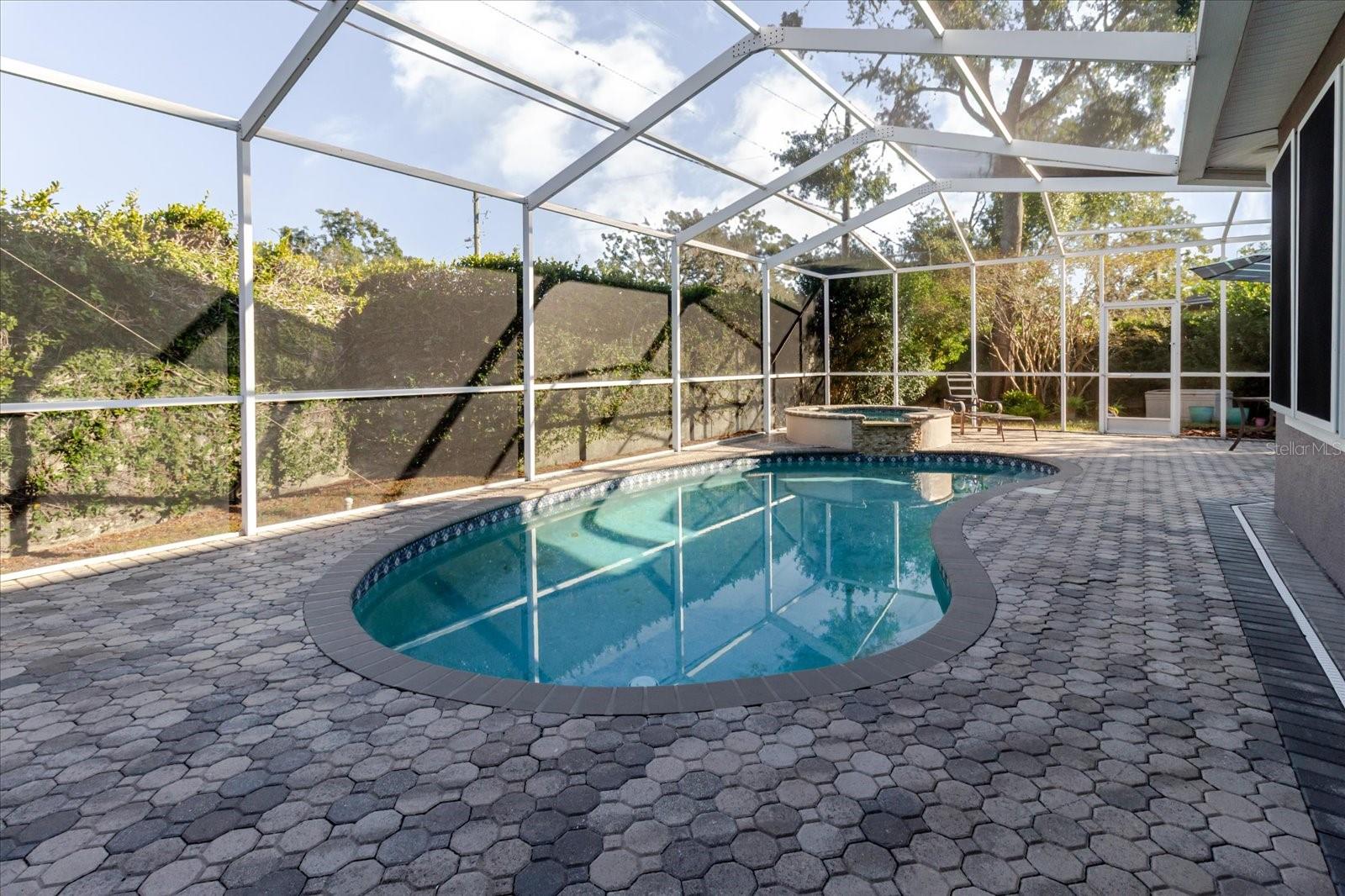 13510 WESTSHIRE DR — photo 74