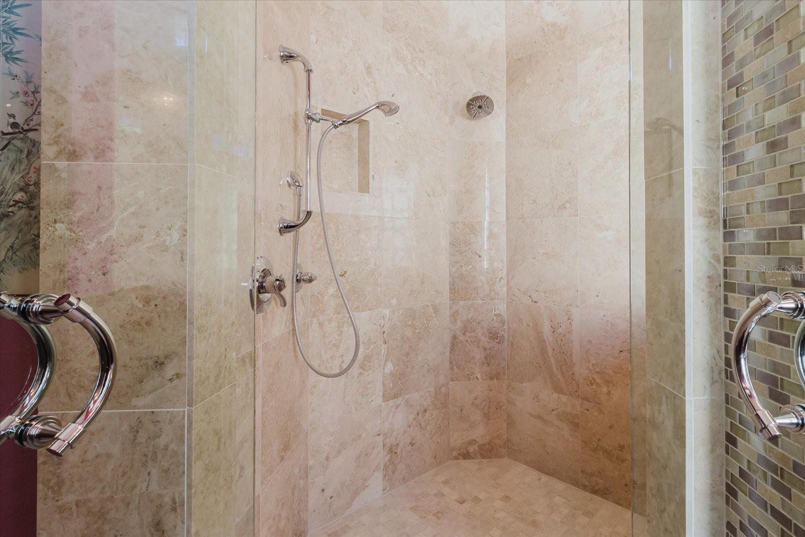 13510 WESTSHIRE DR — photo 43