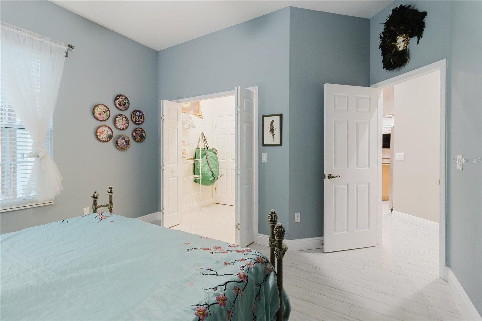 13510 WESTSHIRE DR — photo 61