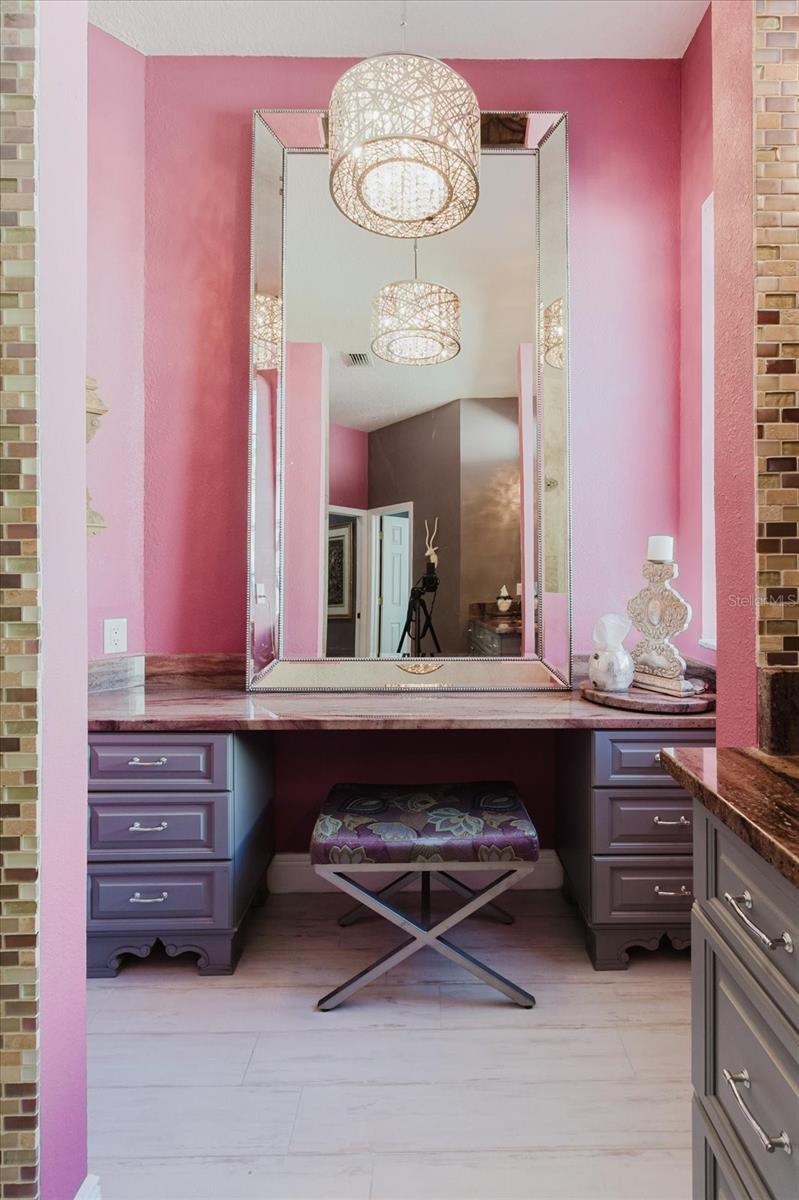 13510 WESTSHIRE DR — photo 38