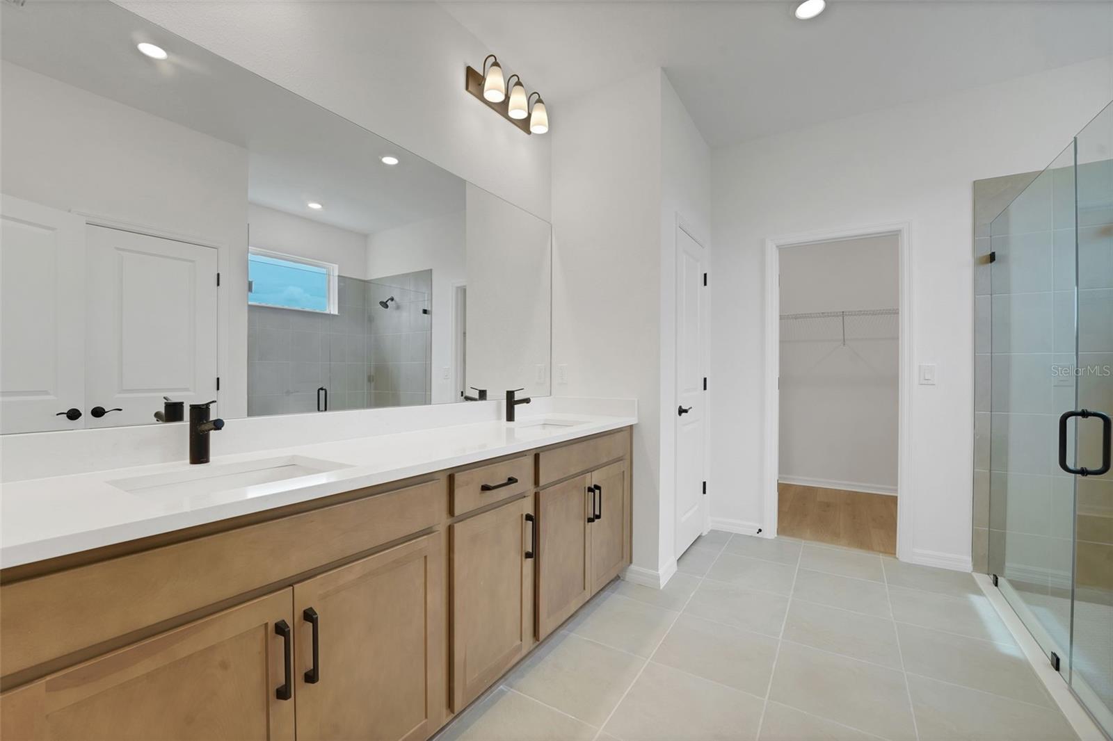 7815 GLEN LILY PL — photo 32