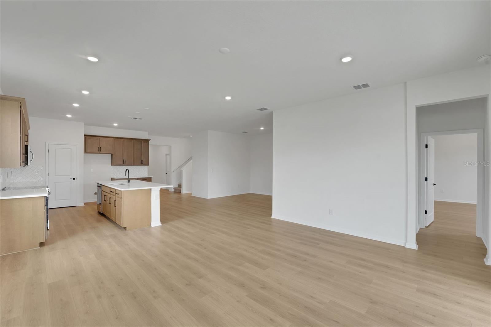 7815 GLEN LILY PL — photo 24