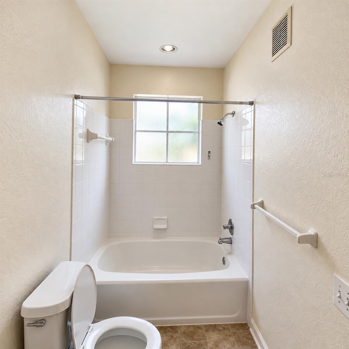 18001 RICHMOND PLACE DR #220 — photo 6