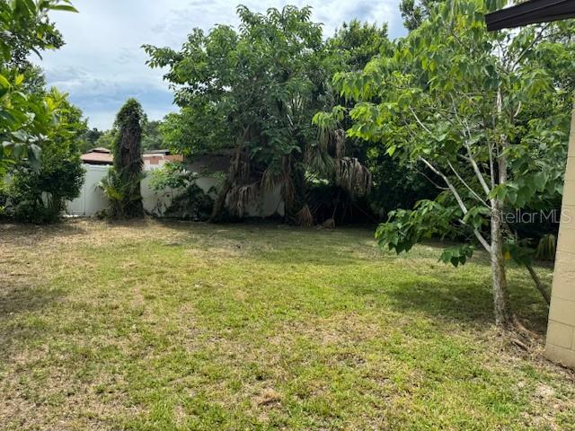 8609 N 13TH ST — photo 5