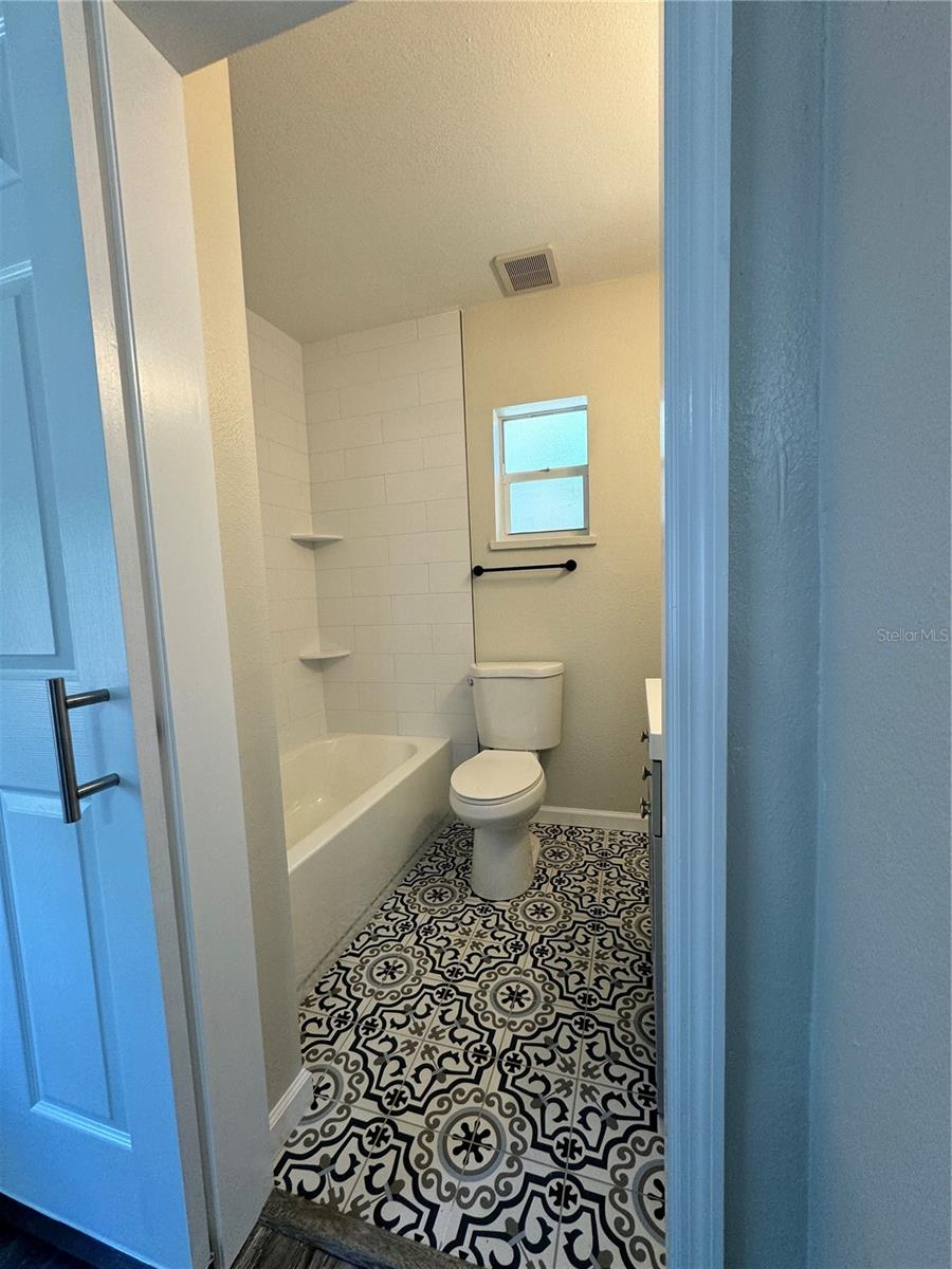 260 20TH AVE S — photo 5