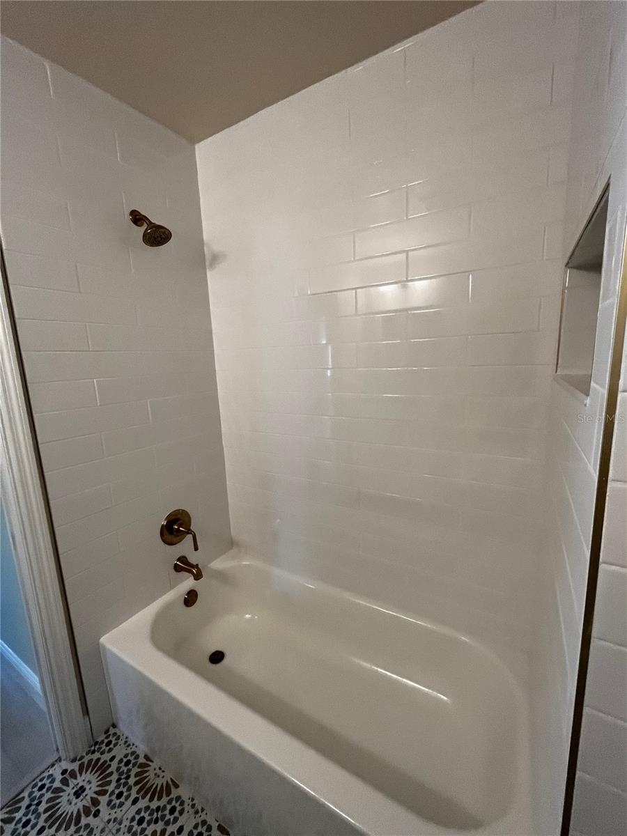 260 20TH AVE S — photo 11