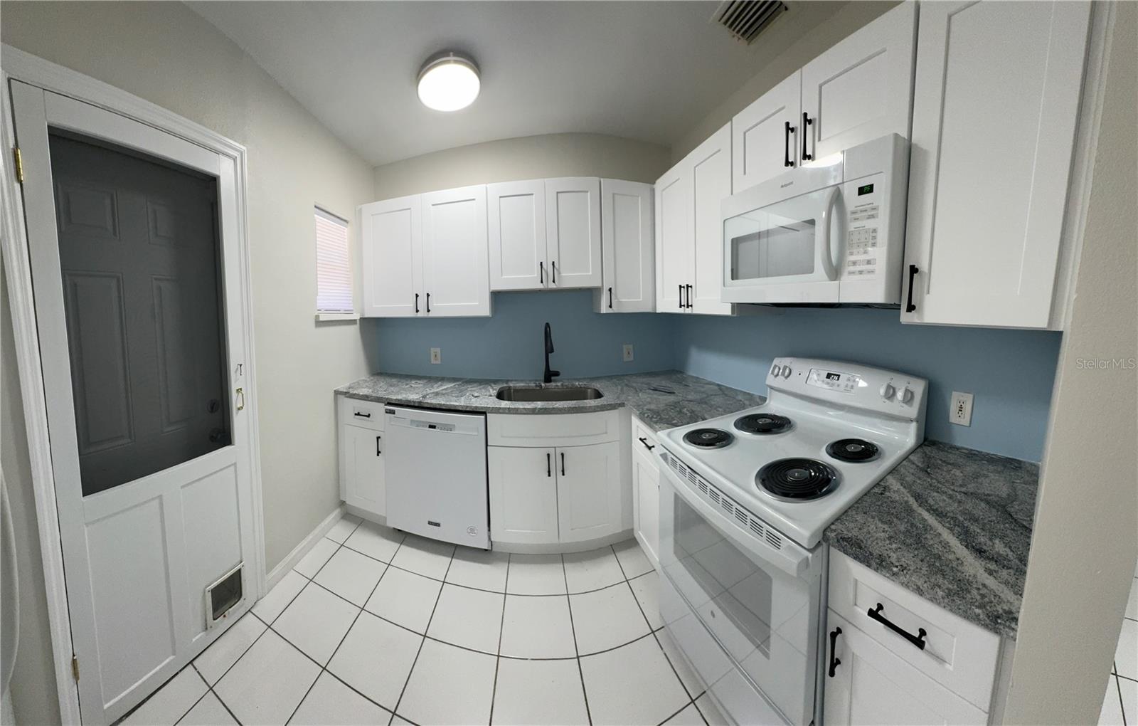 260 20TH AVE S — photo 35