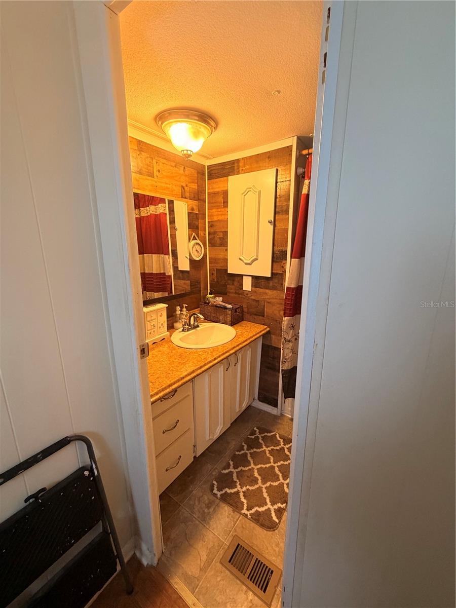38533 LANSING AVE — photo 15