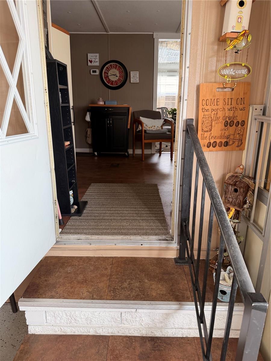38533 LANSING AVE — photo 4