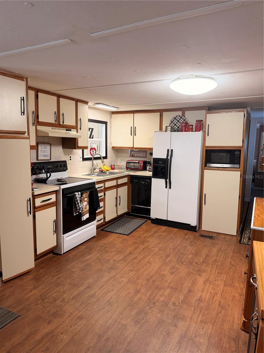 38533 LANSING AVE — photo 7