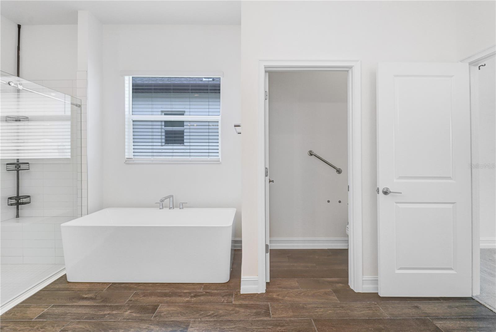 12876 BERGSTROM BAY DR — photo 37