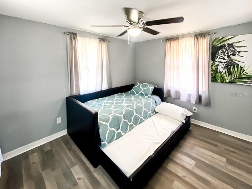 4303 CHESTNUT AVE — photo 4