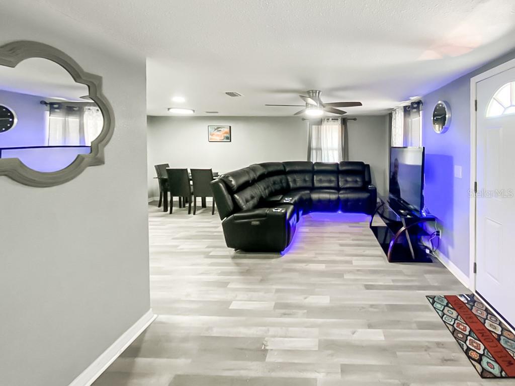 4303 CHESTNUT AVE — photo 13