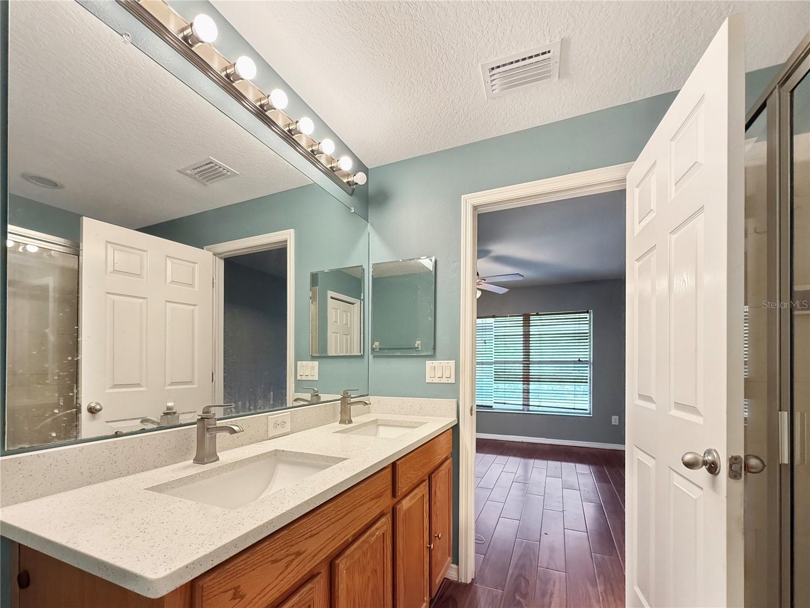 7115 FOREST MERE DR — photo 14